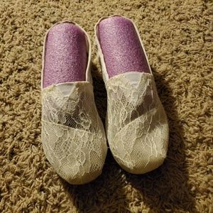 Toms white lace flats